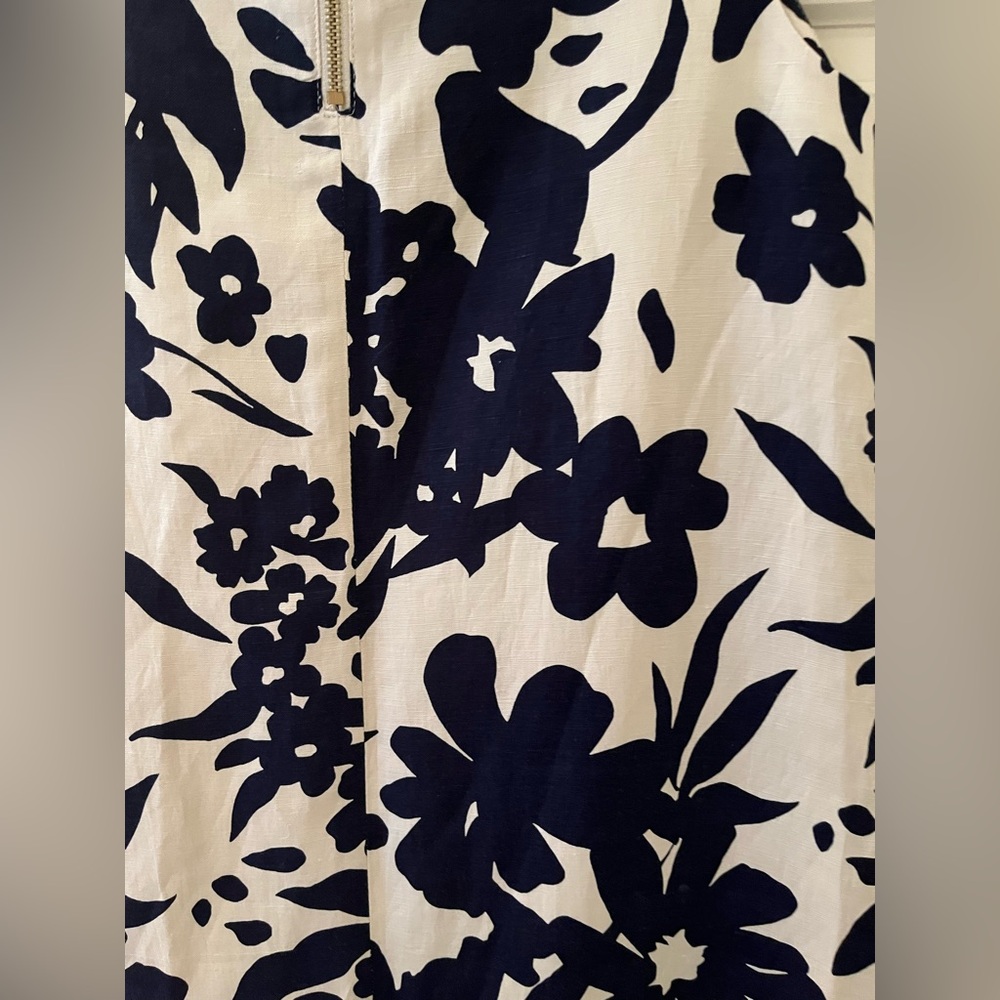 Women’s Carmen MarcValvo sleeveless linen shift dress navy & white floral 4 - Picture 6 of 7